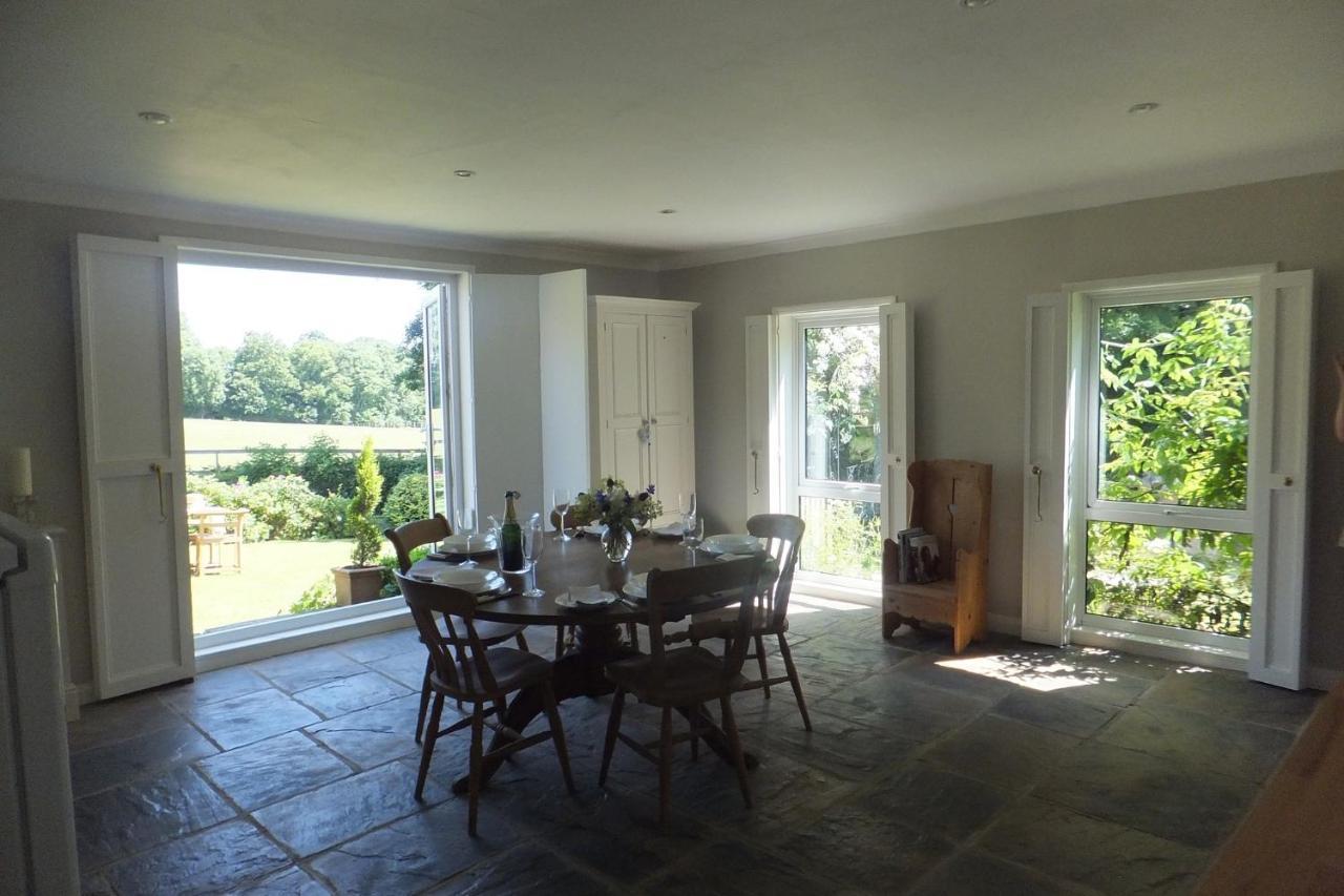 Snaffles Villa Royal Tunbridge Wells Exterior photo
